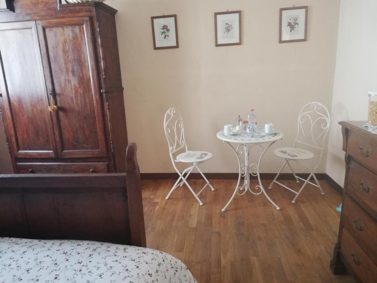 L'Ape In Corte Casa Di Campagna, Via Francigena Stanze E Colazione Vaccarizza Zewnętrze zdjęcie